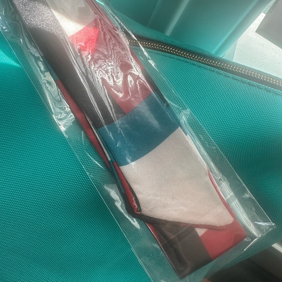 Dooney & Bourke mega bundle - Picture 10 of 16